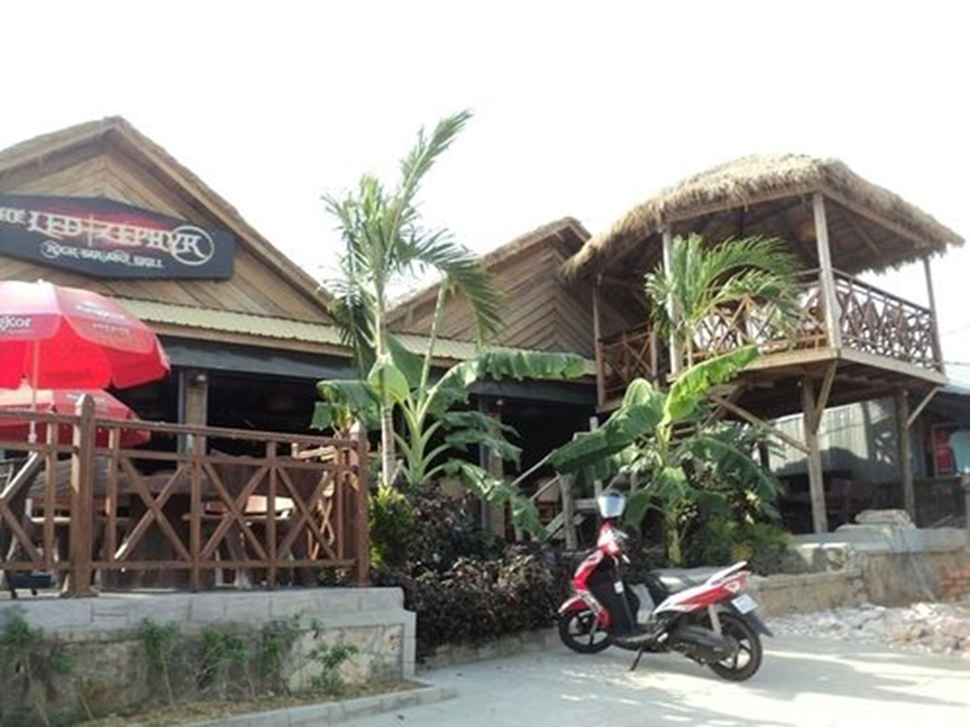 Serendipity Beach Resort Preăh Sihanŭk Zewnętrze zdjęcie